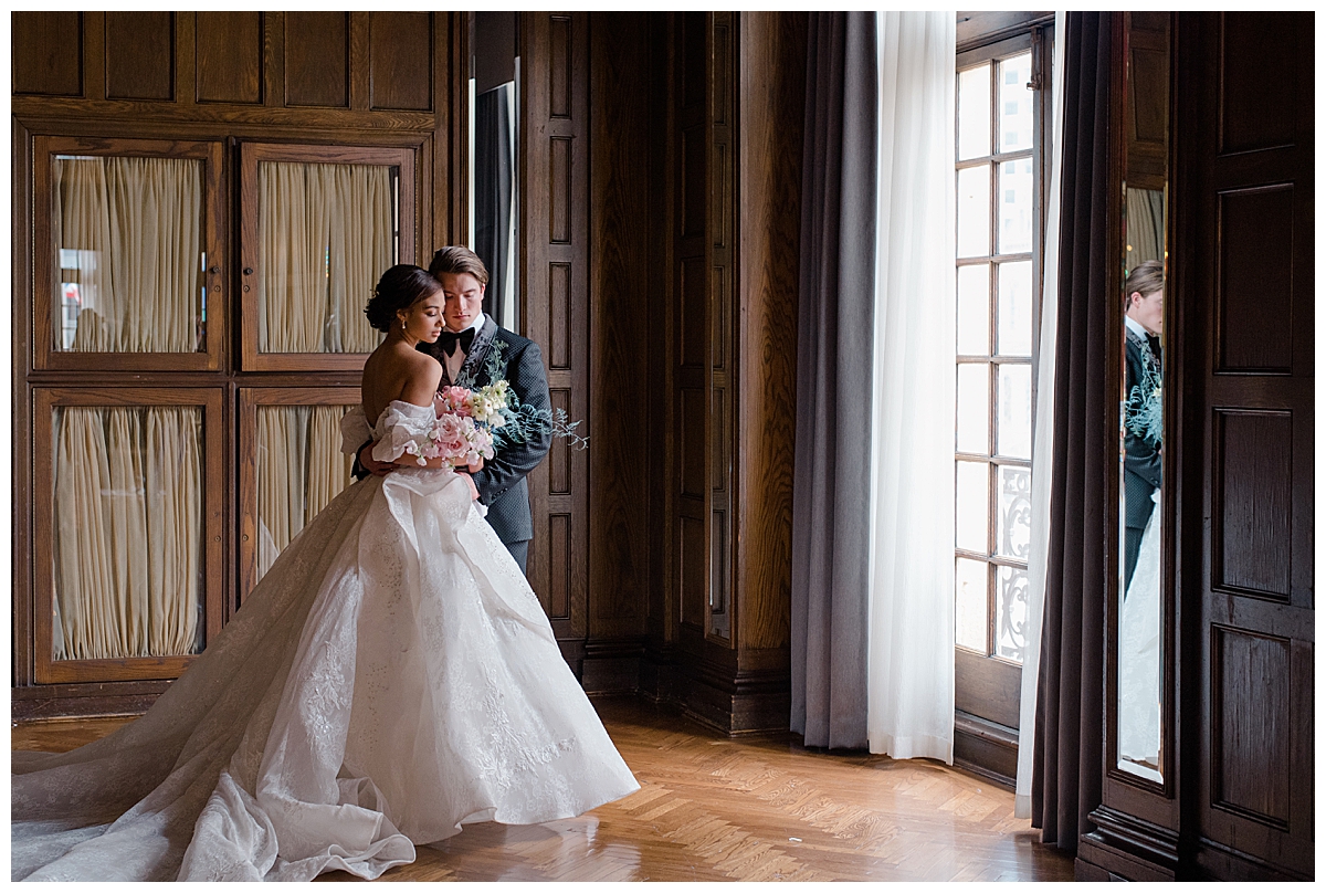 Bride and Groom at the Athletic Club of Columbus a wedding venue in Ohio taken by Ohio Wedding photographer Ashleigh Grzybowski